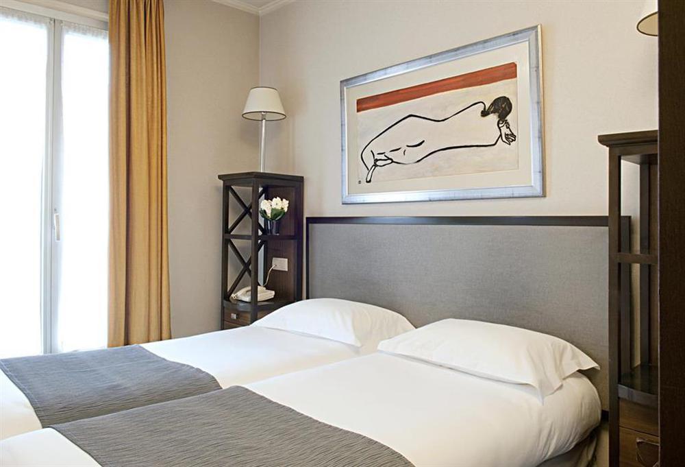 Hotel Des Nations Saint Germain Párizs Szoba fotó